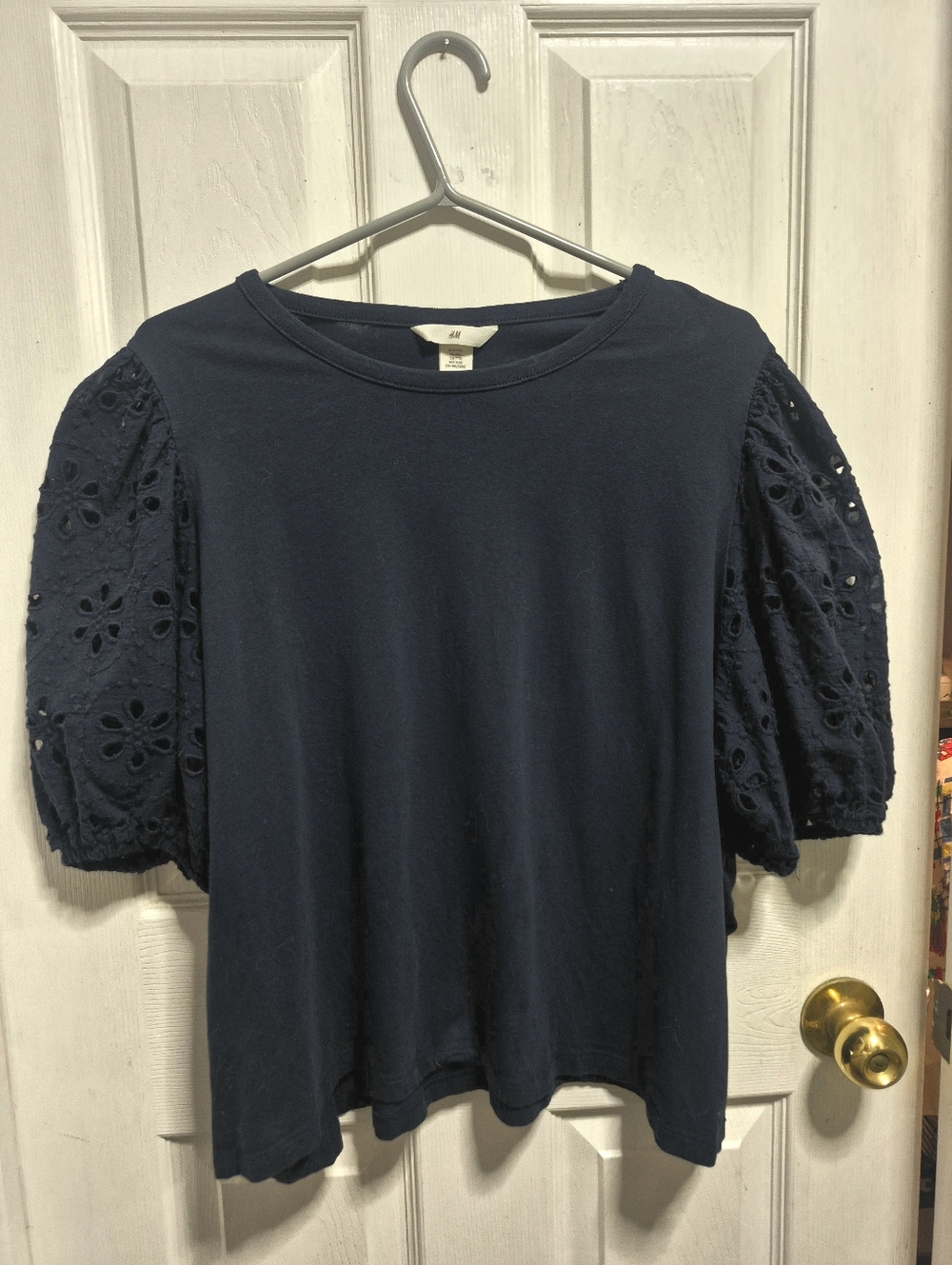 H&M Navy Eyelet Puff-Sleeve Tee 1X. So Pretty, Perfect Summer Staple